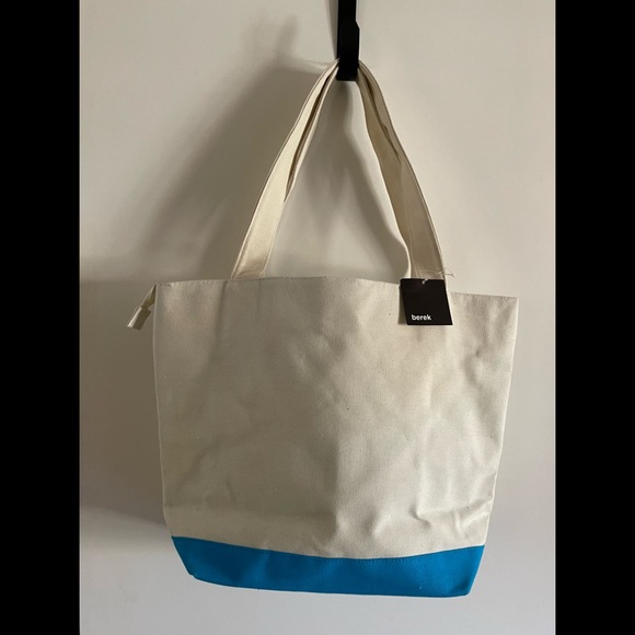 Just the Perfect Canvas Beach Bag by Berek! - Picture 2 of 10